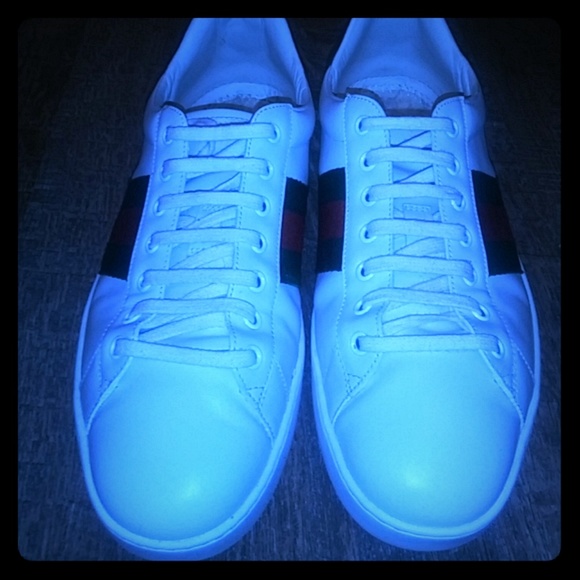 Like New Gucci Ace Sneakers - Picture 1 of 6